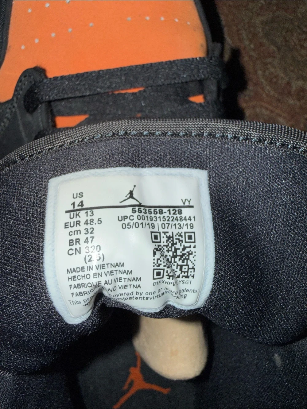 Jordan Low-Top Sneaker in Orange, Black and White